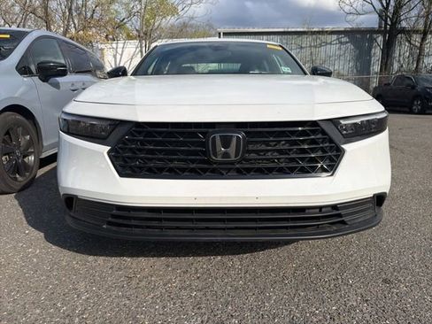 Used 2024 Honda Accord Sport image 2