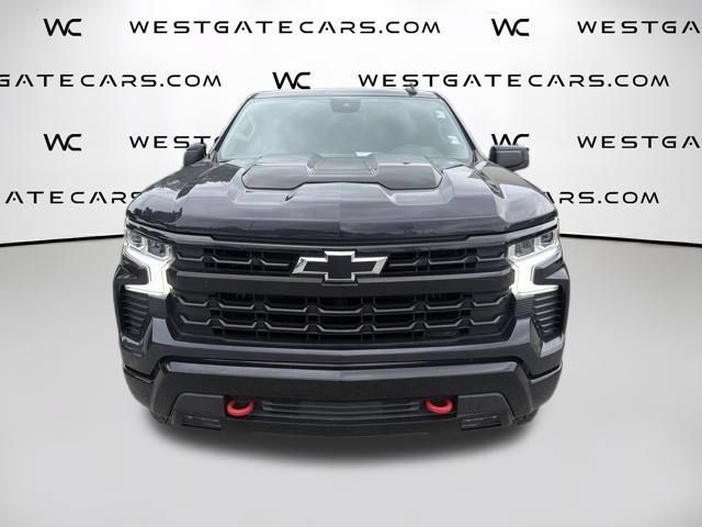 Used 2023 Chevrolet Silverado 1500 LT Trail Boss w/ Convenience Package II AWD/4WD image 2