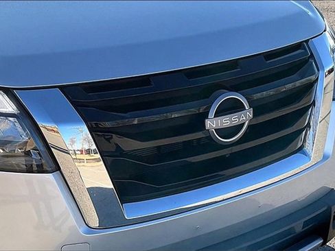 Certified 2025 Nissan Pathfinder SL image 27