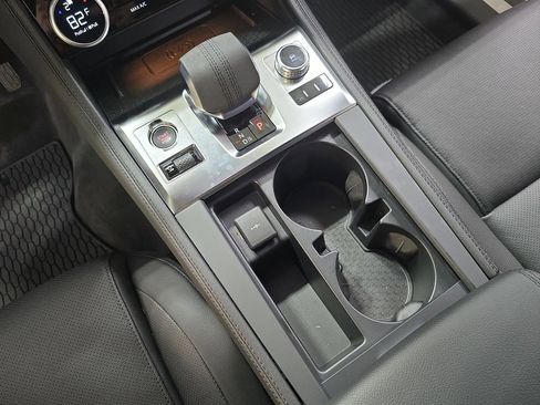 Used 2023 Jaguar F-PACE S image 25