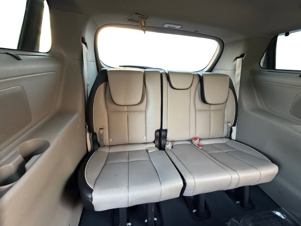 Used 2021 Kia Sedona EX FWD image 22