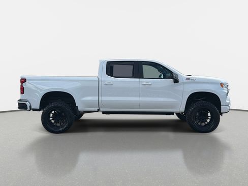 Used 2025 Chevrolet Silverado 1500 RST w/ True North Edition Plus AWD/4WD image 2