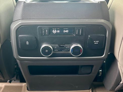 Used 2020 Ford Expedition Max XLT w/ Equipment Group 202A image 33