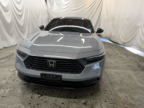 Used 2025 Honda Accord Sport image 15