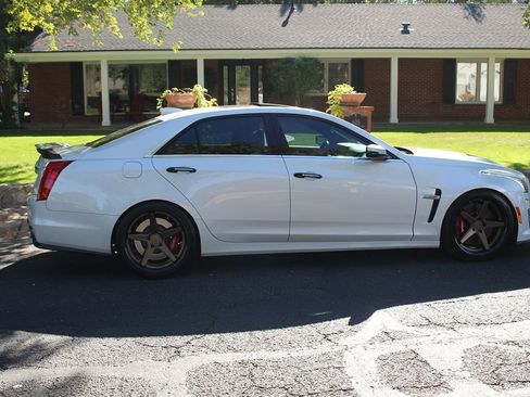 Used 2019 Cadillac CTS V w/ Carbon Fiber Package image 3