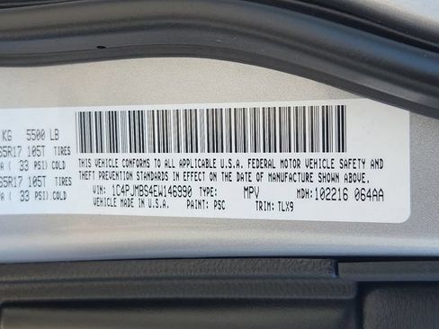 Used 2014 Jeep Cherokee Trailhawk w/ Comfort/Convenience Group AWD/4WD image 29