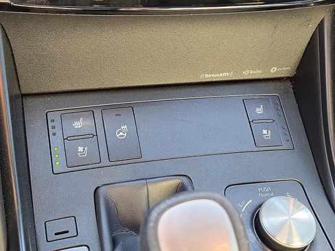 Used 2022 Lexus IS 350 F Sport RWD image 28