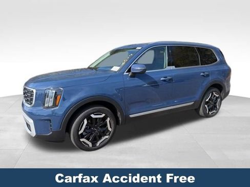 Used 2025 Kia Telluride S image 3