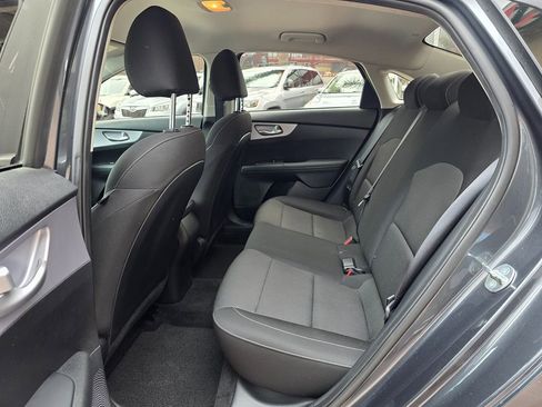 Used 2024 Kia Forte LXS FWD image 21