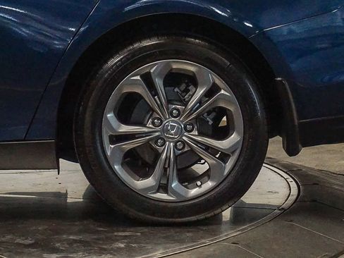 Used 2024 Honda Accord EX image 10