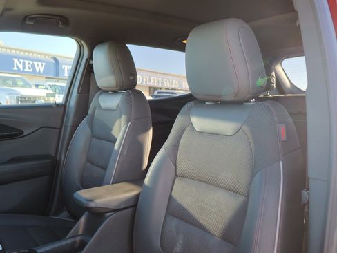 Used 2022 Chevrolet TrailBlazer RS w/ Sun and Liftgate Package image 26