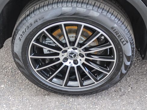 Used 2019 Mercedes-Benz GLC 300 4MATIC Coupe image 10