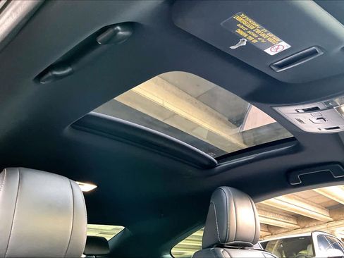 Used 2016 Lexus RC 200t image 14