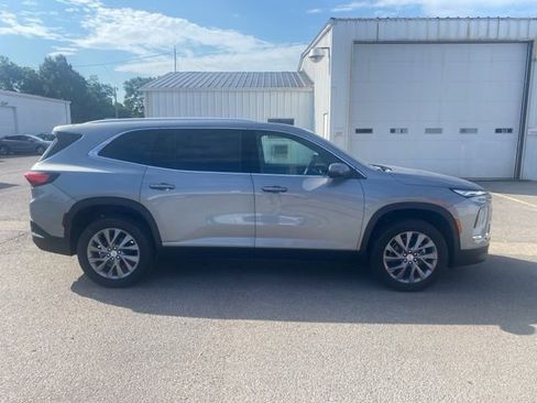 New 2026 Buick Enclave Preferred w/ Power Package image 7