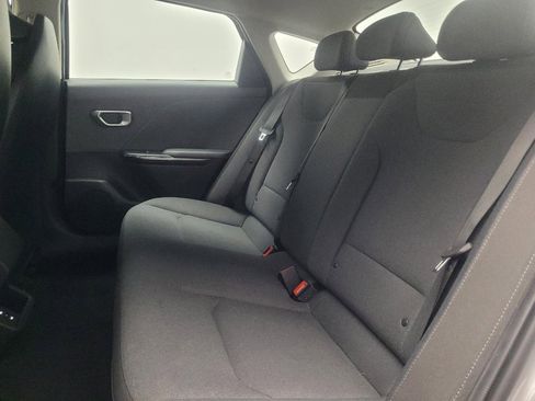 Used 2025 Kia K4 FWD image 18