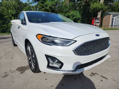 Used 2019 Ford Fusion Titanium image 1