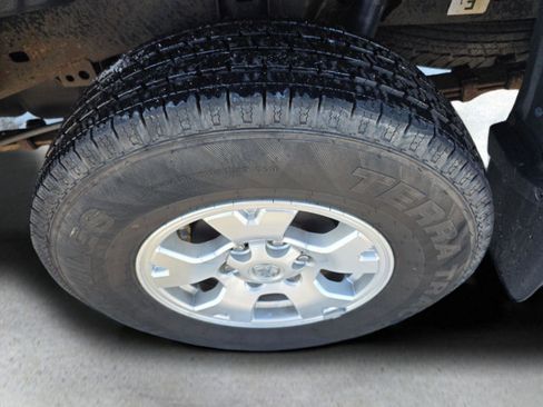 Used 2013 Toyota Tacoma 4x4 Access Cab V6 w/ SR5 Pkg image 66