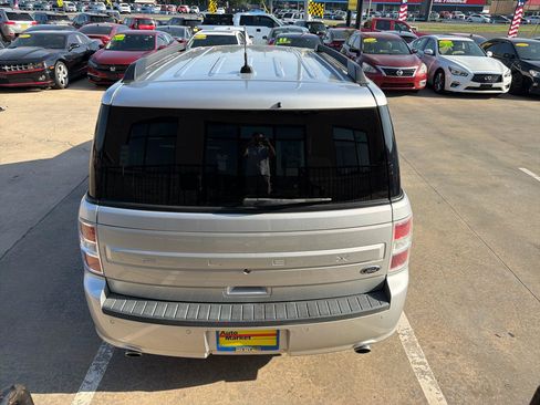 Used 2017 Ford Flex SE FWD image 6