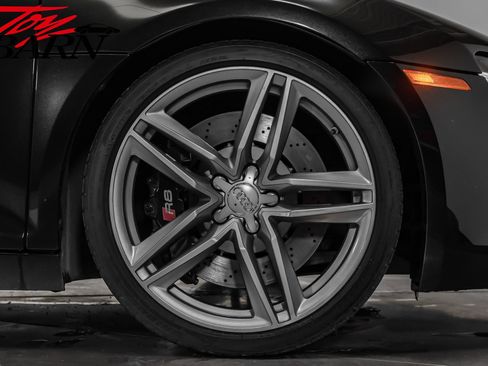 Used 2014 Audi R8 V8 image 17
