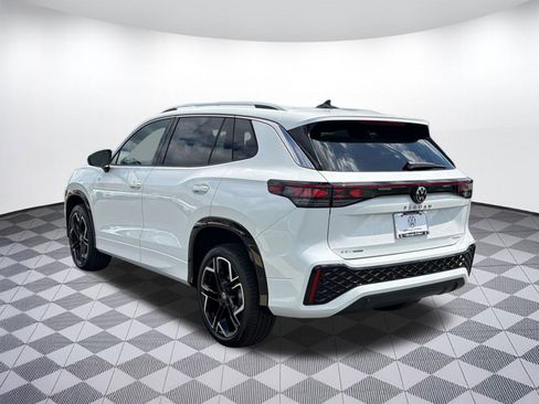 New 2026 Volkswagen Tiguan SEL R-Line AWD/4WD image 3