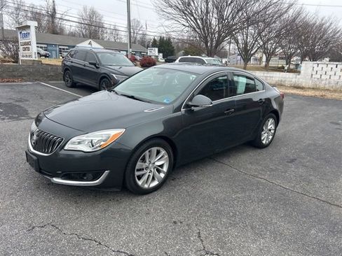 Used 2014 Buick Regal image 2