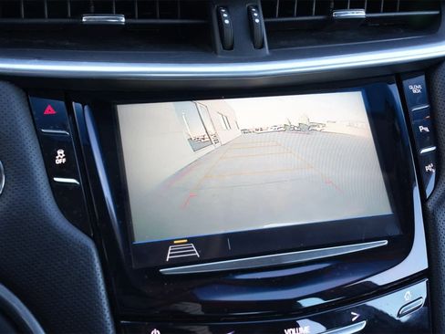 Used 2019 Cadillac XTS Luxury image 14