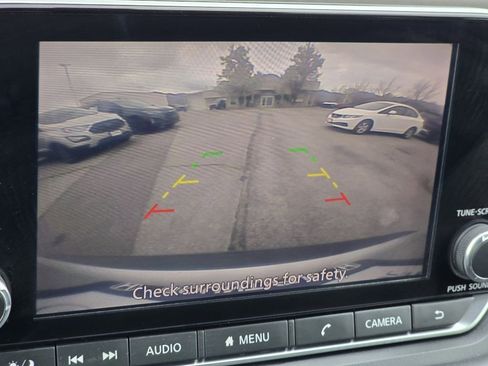 Used 2022 Nissan Rogue SV AWD/4WD image 5