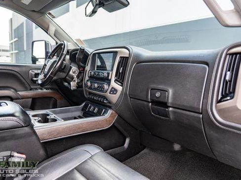 Used 2017 GMC Sierra 2500 Denali w/ Duramax Plus Package image 25