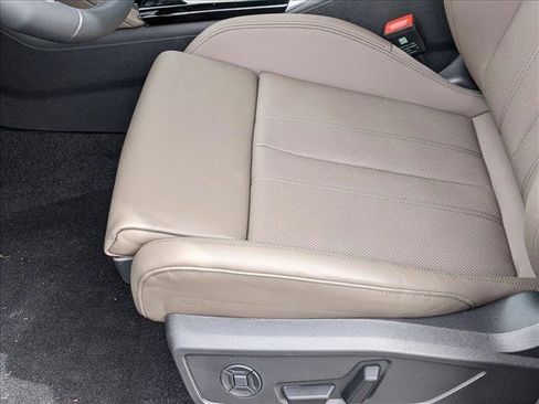 New 2025 Audi Q5 Premium Plus image 4