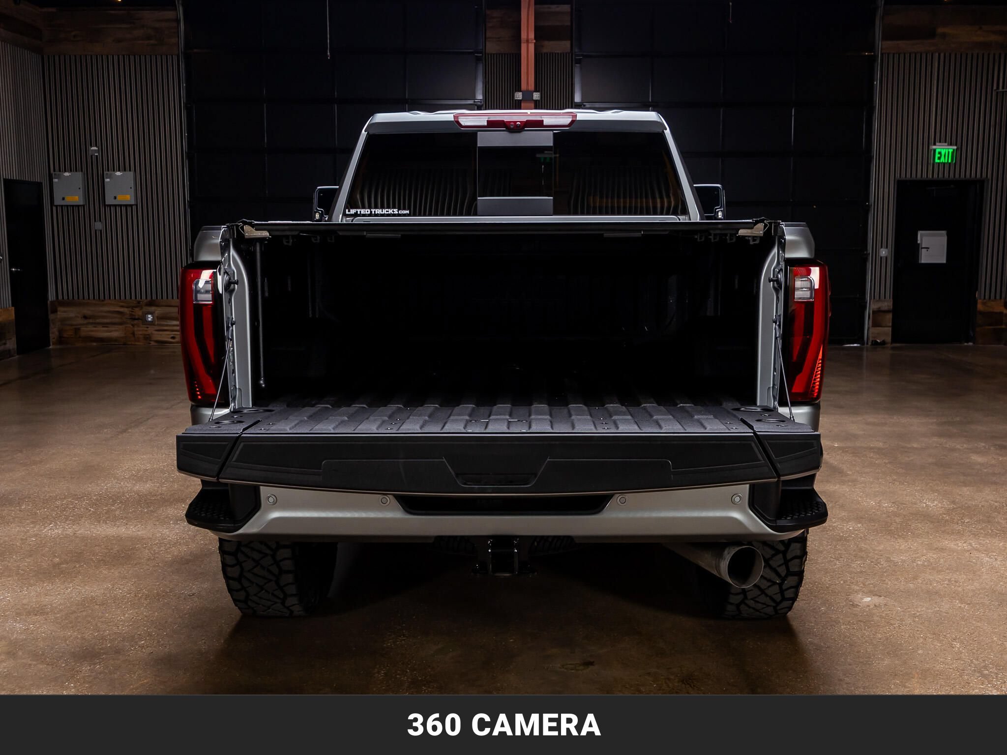 Used 2025 GMC Sierra 2500 Denali Ultimate AWD/4WD image 9