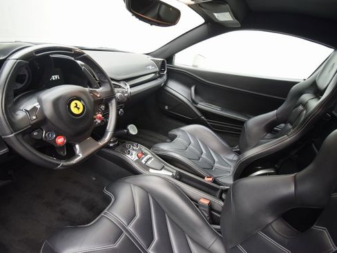 Used 2014 Ferrari 458 Italia Coupe image 3