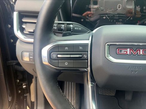 Used 2026 GMC Terrain Elevation w/ Elevation Premium Package FWD image 23