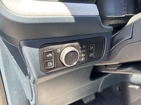 New 2025 Ford Maverick XLT image 11