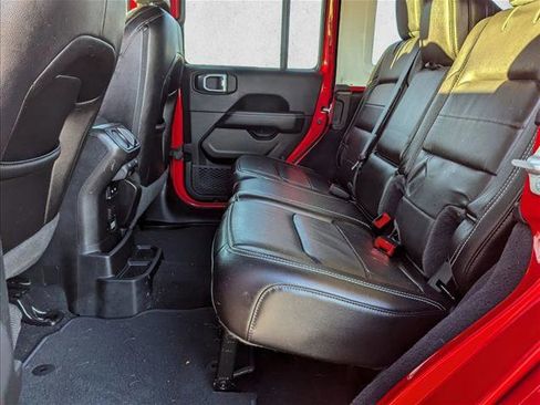 Used 2021 Jeep Wrangler Unlimited Sahara image 18