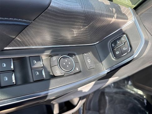 New 2025 Ford F350 Platinum w/ FX4 Off-Road Package image 28