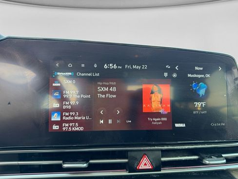 Used 2024 Hyundai Elantra SEL FWD image 12