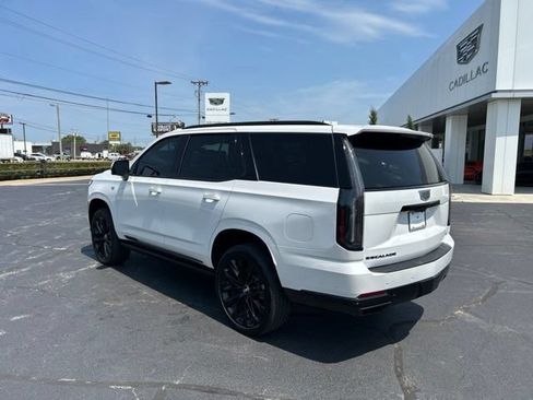 Certified 2025 Cadillac Escalade Sport Platinum w/ LPO, ONYX Package AWD/4WD image 10