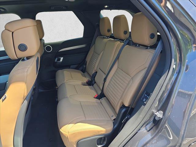 New 2026 Land Rover Discovery Dynamic SE AWD/4WD image 14