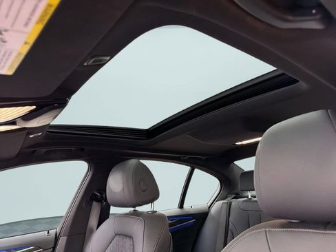 Certified 2023 BMW 530i xDrive w/ M Sport Package image 14