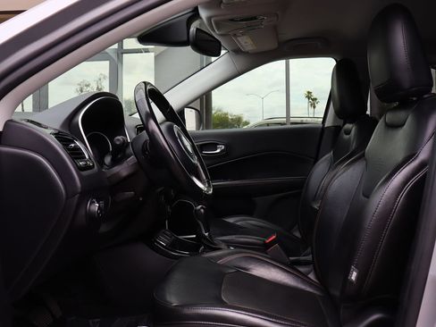 Used 2020 Jeep Compass Limited FWD image 38