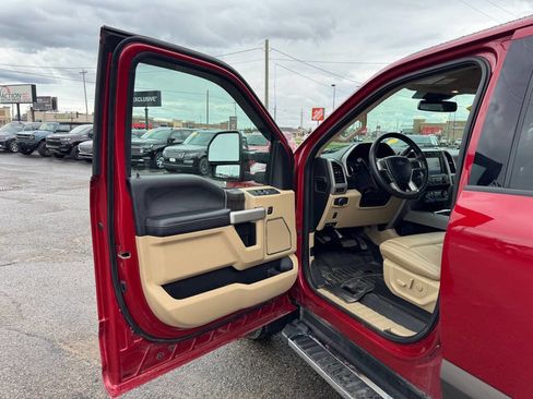 Used 2021 Ford F250 Lariat w/ Chrome Package image 12