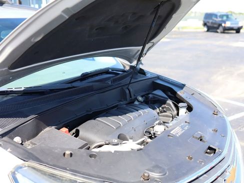 Used 2017 Chevrolet Traverse LS FWD image 45