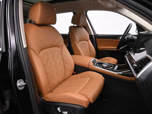 Used 2024 BMW X7 xDrive40i w/ Executive Package AWD/4WD image 29