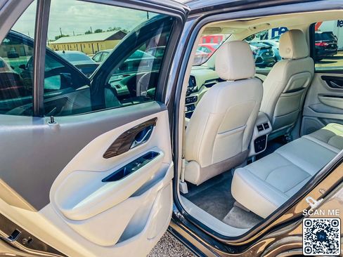 Used 2020 GMC Terrain Denali w/ Denali Premium Package AWD/4WD image 13