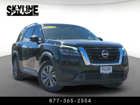 Used 2024 Nissan Pathfinder SV AWD/4WD image 1