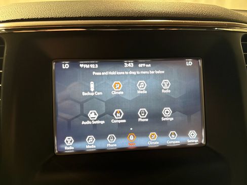 Used 2019 Jeep Grand Cherokee Laredo AWD/4WD image 21
