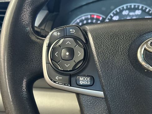 Used 2014 Toyota Camry LE FWD image 27