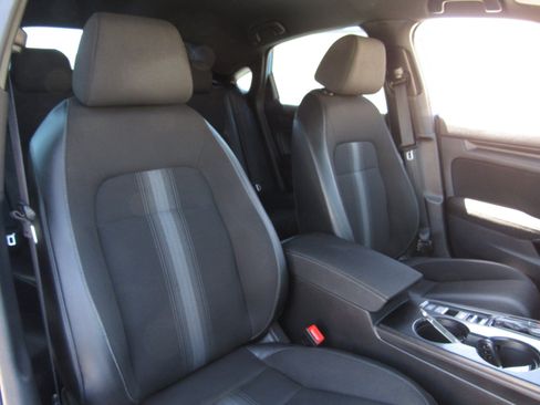 Used 2022 Honda Civic Sport image 10