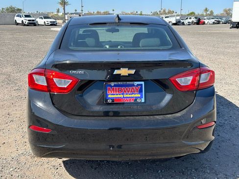 Used 2018 Chevrolet Cruze LS FWD image 6