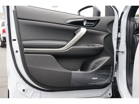 New 2025 Mitsubishi Eclipse Cross SEL image 14